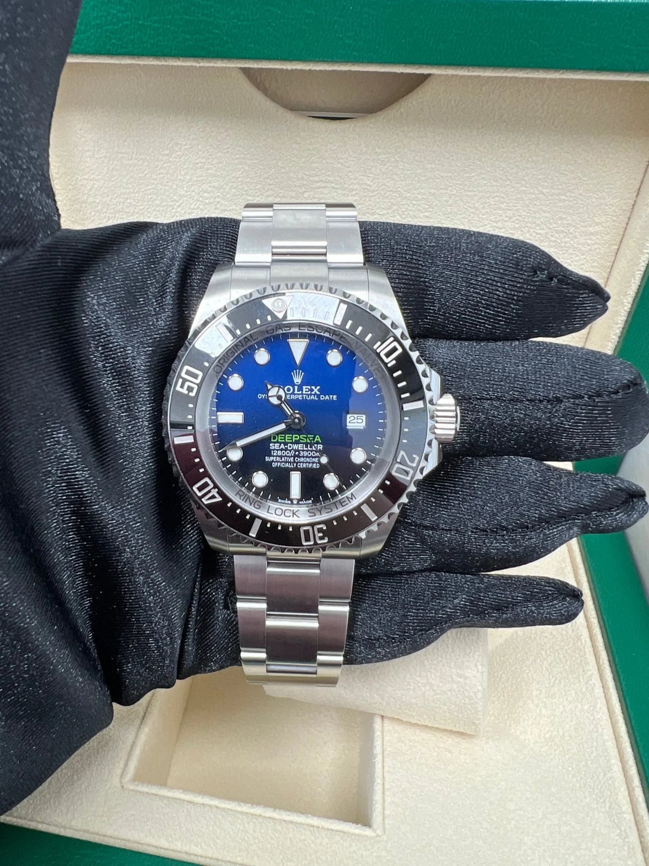 Deep Water Watch (James Cameron) - Luxury Watch