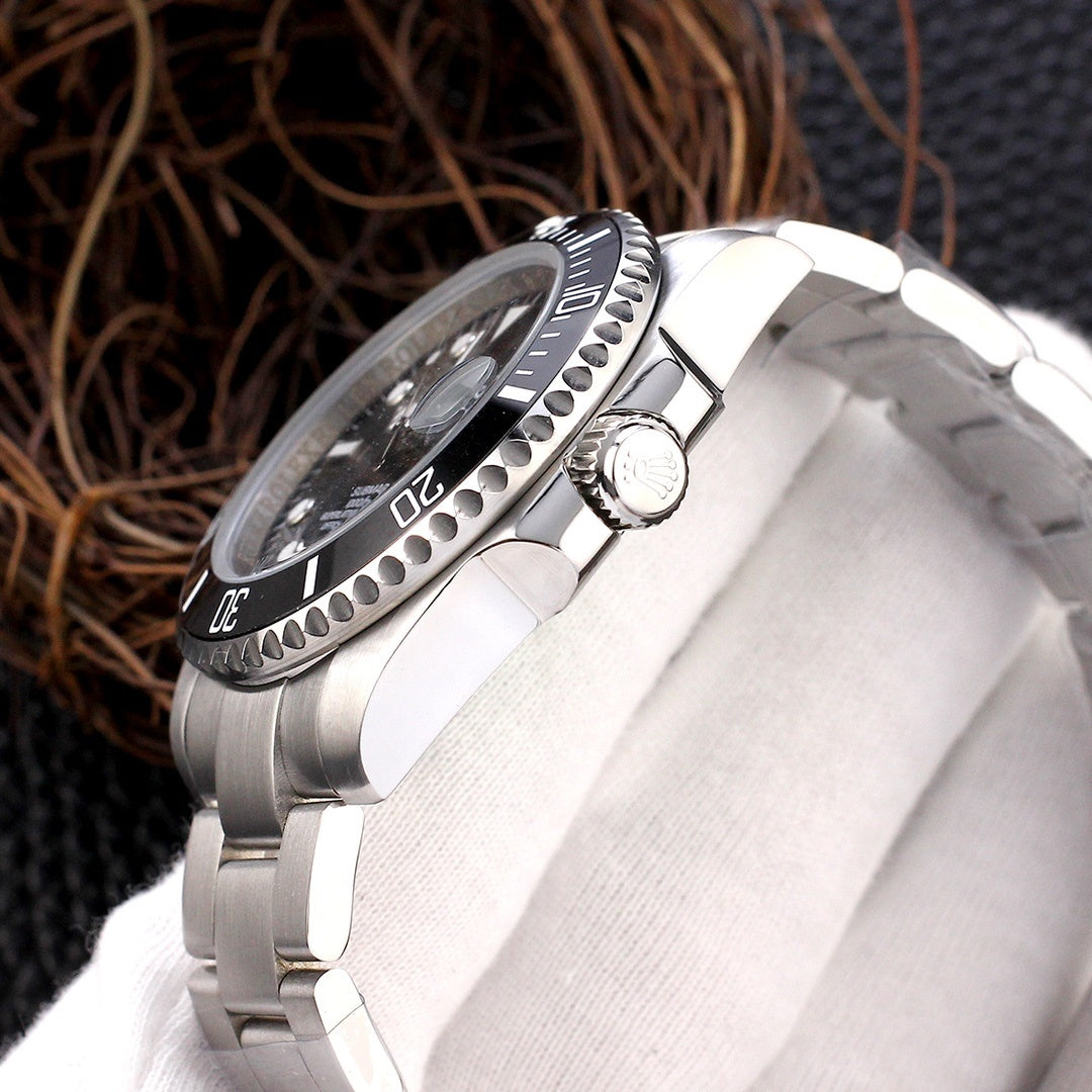 sports watch Stainless Steel 41mm Date (Black Dial) - Luxury Watch
