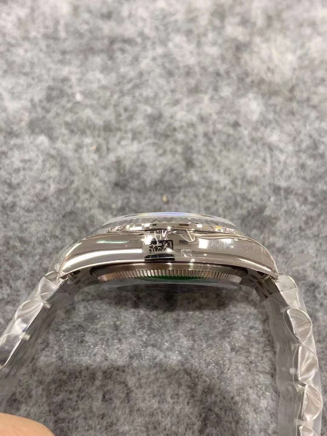 Ladies 28mm Stainless Steel (White Roman Numeral Dial) – Luxury Watch