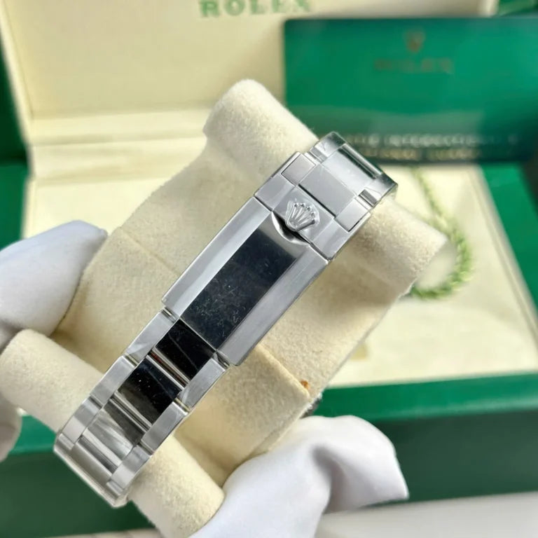 ZMT-Master II Green Bezel Oyster (Sprite) - Luxury Watch