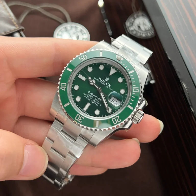 Submarine Stainless Steel Green Ceramic (Hulk) - Luxury Watch
