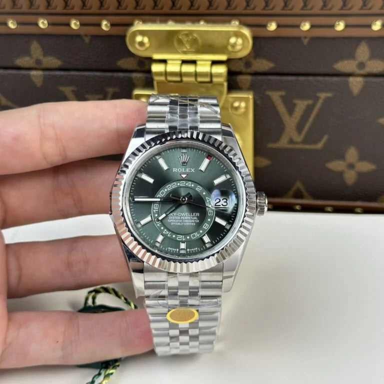 Skyscraper Stainless Steel Jubilee (Green Dial) - Luxury Watch