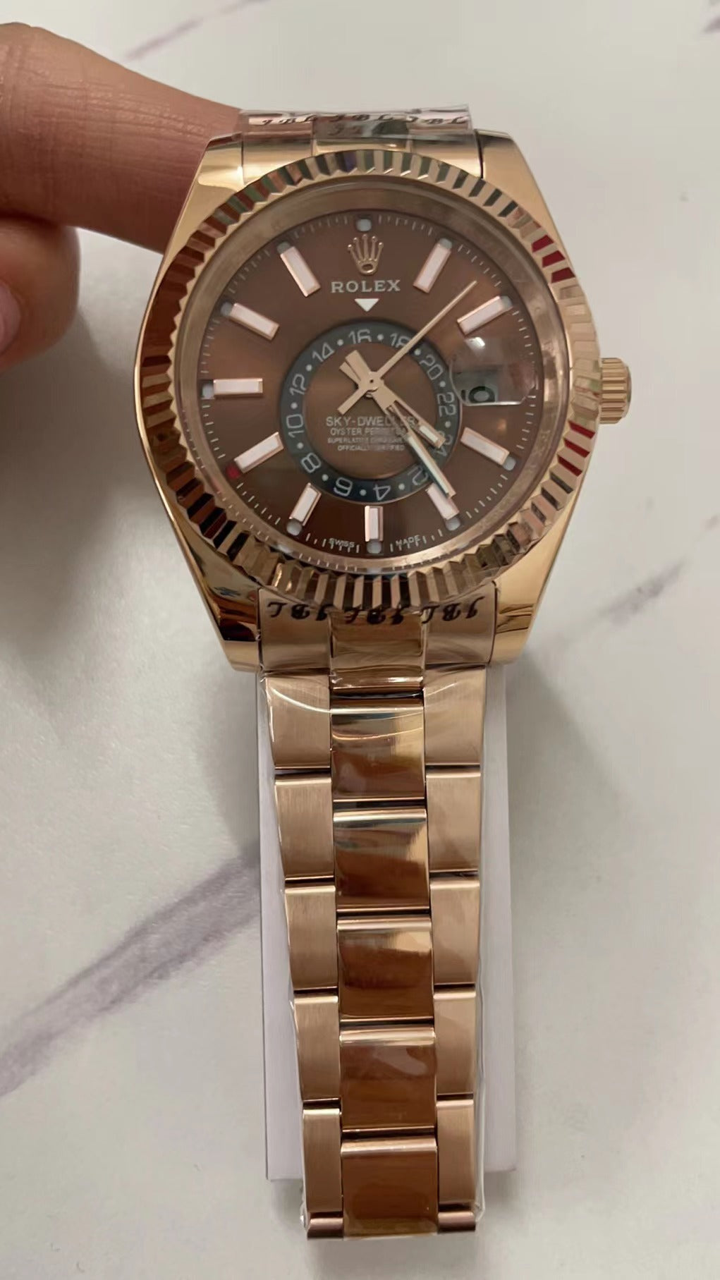 Rose Gold Oyster (Chocolate Dial) - Luxury Watch