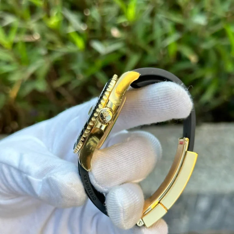 Boat‑Masters Yellow Gold Oysterflex (Rubber) - Luxury Watch