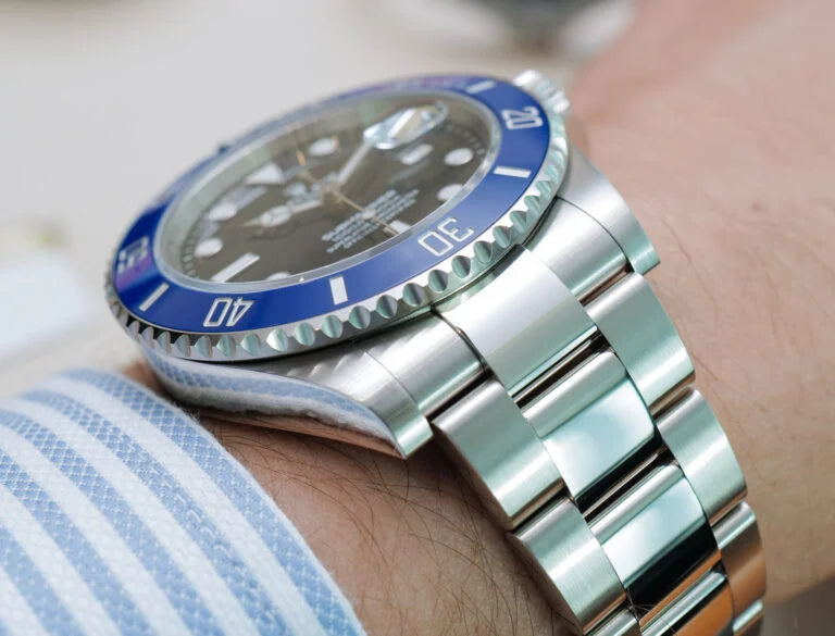 Submarine Steel 41mm Date (Cookie Monster) - Luxury Watch