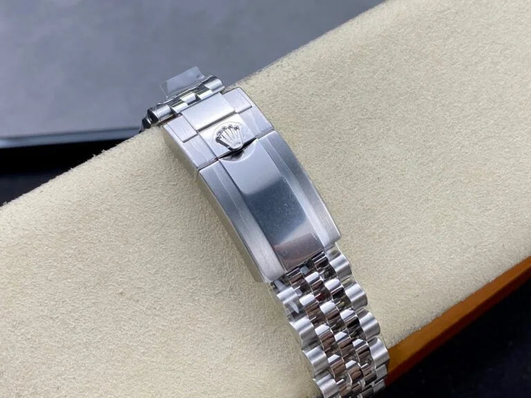 ZMT-Master II Jubilee (Bruce Wayne) - Luxury Watch