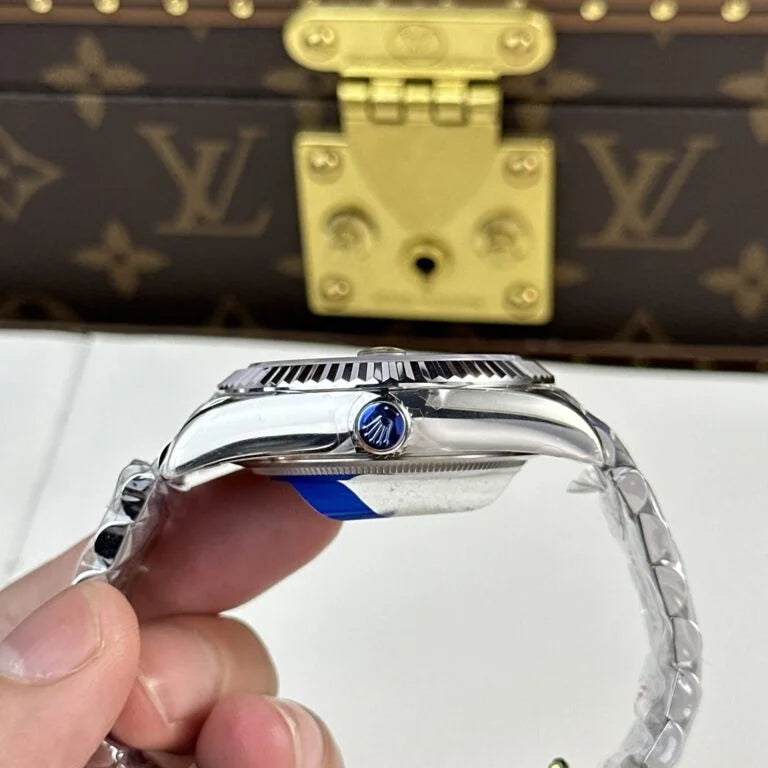 Skyscraper Stainless Steel Jubilee (Green Dial) - Luxury Watch