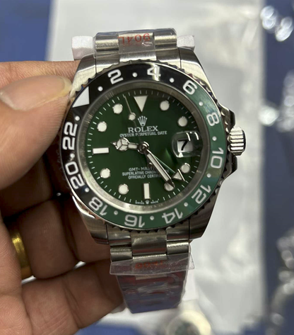 Pilot Watch II Green Dial Oyster (Green and Black) - Luxury Watch