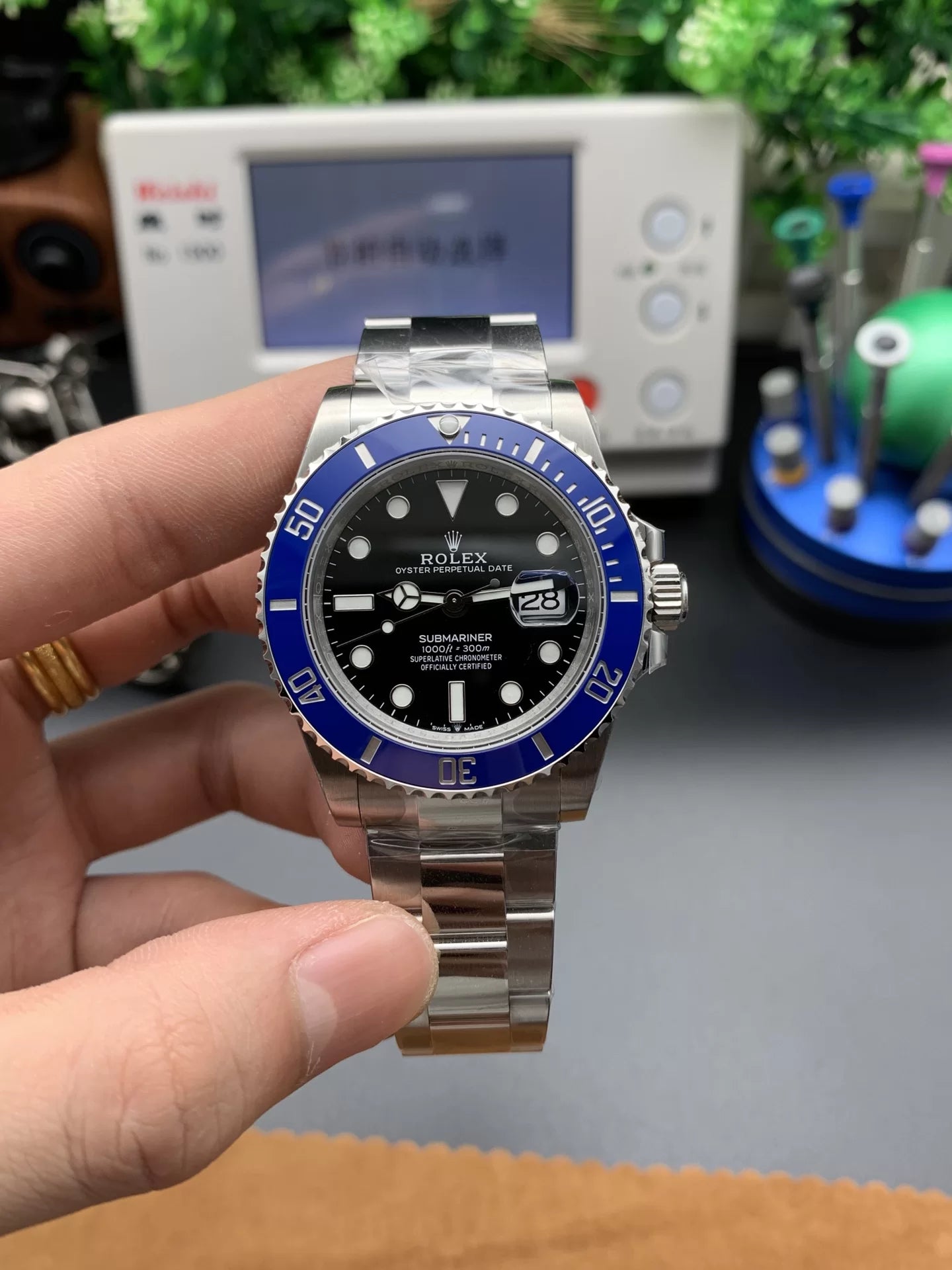 Sports Watch Steel 41mm Date (Blue and Black) - Luxury Watch