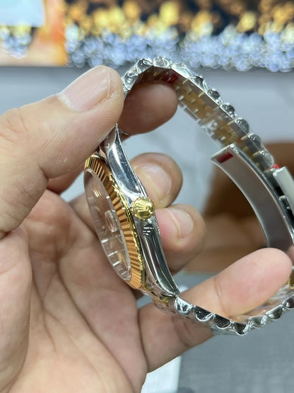 41mm Yellow Gold and Steel Jubilee (Champagne Dial) - Luxury Watch