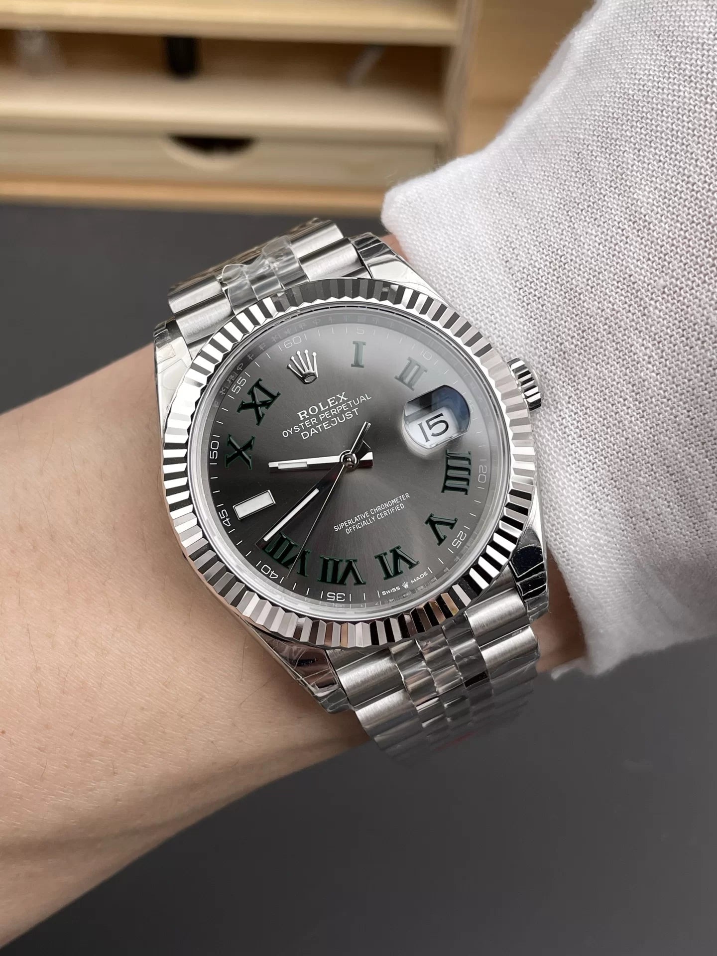 36mm Stainless Steel Jubilee (Roman Numeral) - Luxury Watch