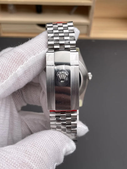 36mm Stainless Steel Jubilee (Roman Numeral) - Luxury Watch