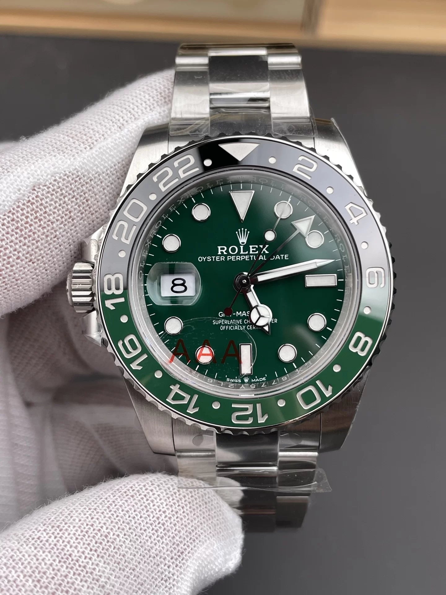 Pilot Watch II Green Dial Oyster (Green and Black) - Luxury Watch