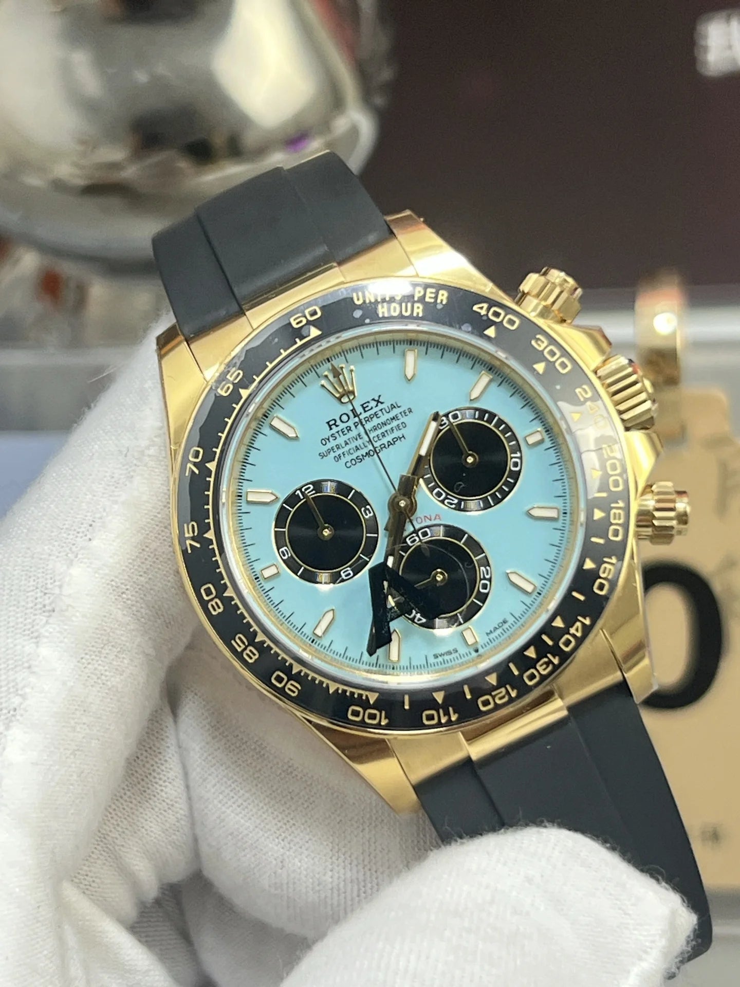 Yellow Gold Rubber (Tiffany Blue Dial) - Luxury Watch