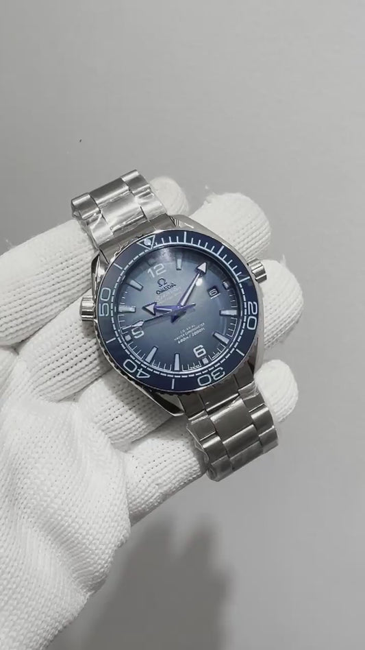 Diver Watch Stainless Steel Blue Dial - Luxury Watch