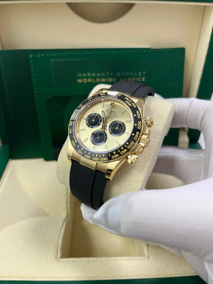 Daytova Yellow Gold Oysterflex (Champagne Dial) - Luxury Watch